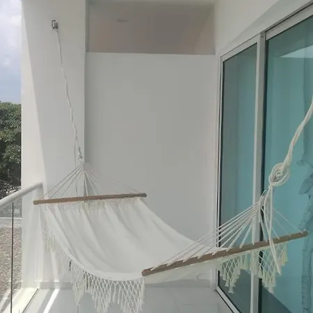 En De Indias, Edificio Morros 3