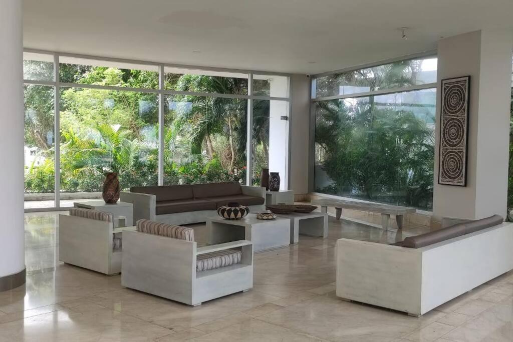 En De Indias, Edificio Morros 3 *